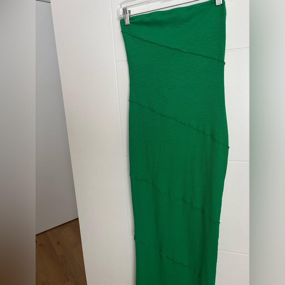 Elegant Green Maxi dress strappless